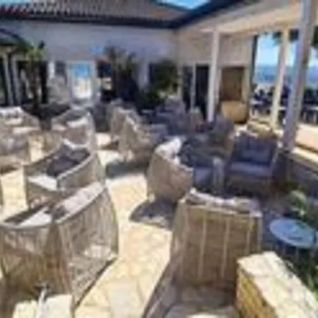 Bungalow In With Private Terrace 別荘 *